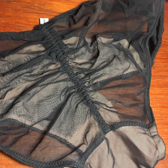 Chantal Thomass Bra and Panty set - Picture 8 of 9